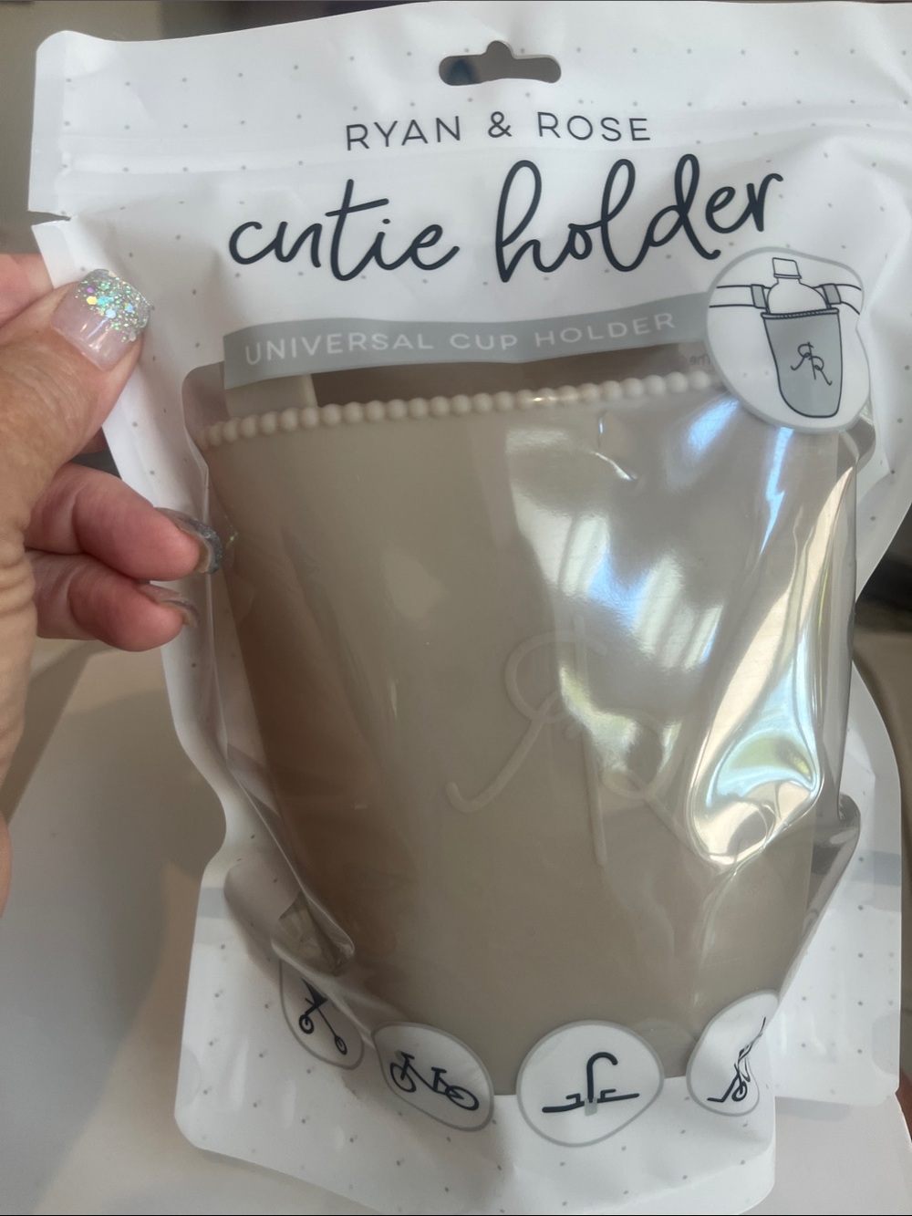 Ryan & Rose Cutie Holder Universal Cup Holder in Taupe (New never opened)